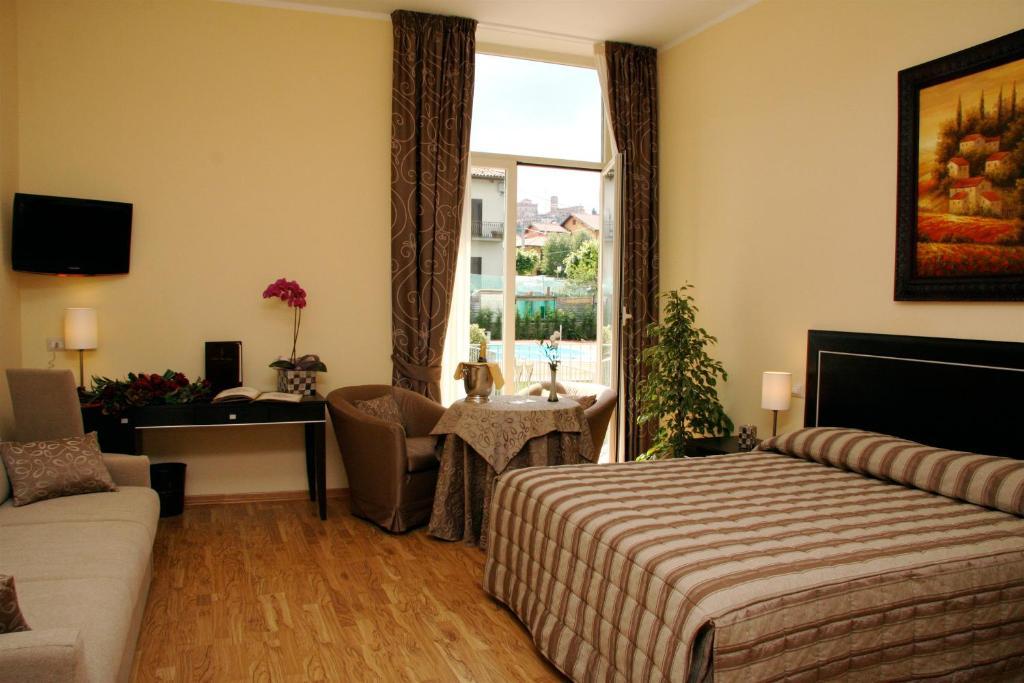 Hotel Villa Cinzia Villanova Mondovì Стая снимка