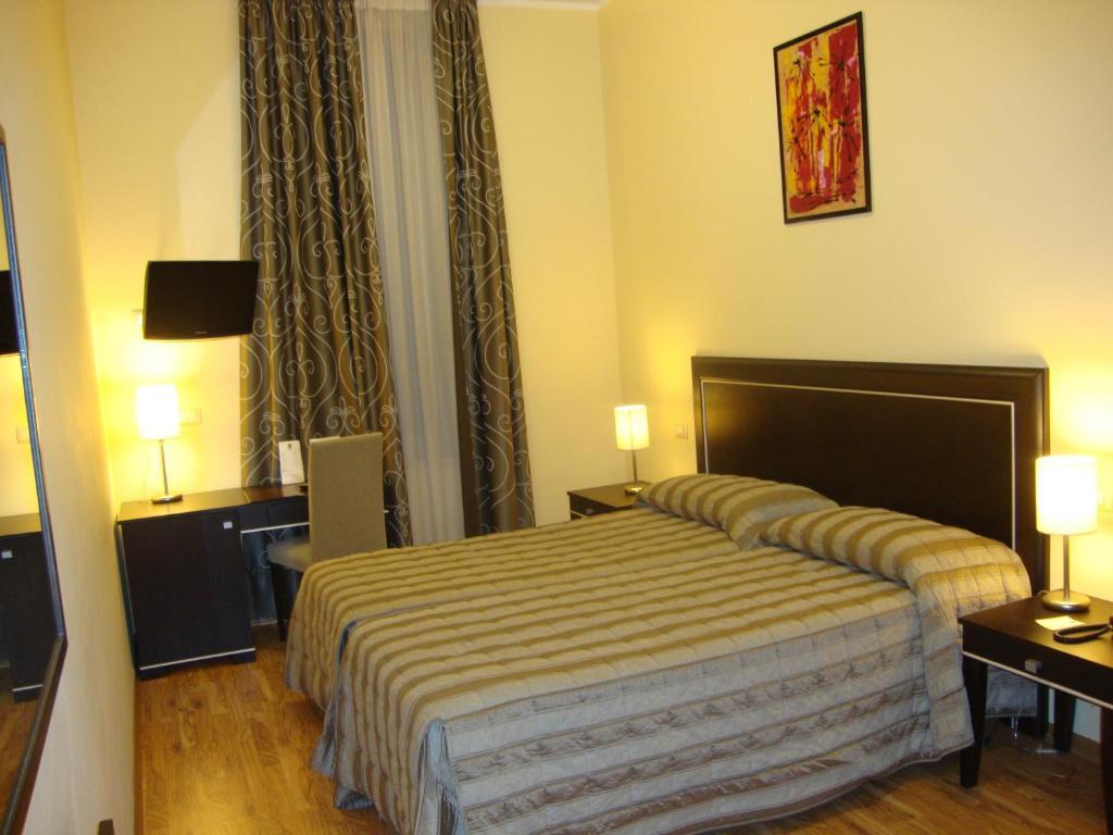 Hotel Villa Cinzia Villanova Mondovì Стая снимка