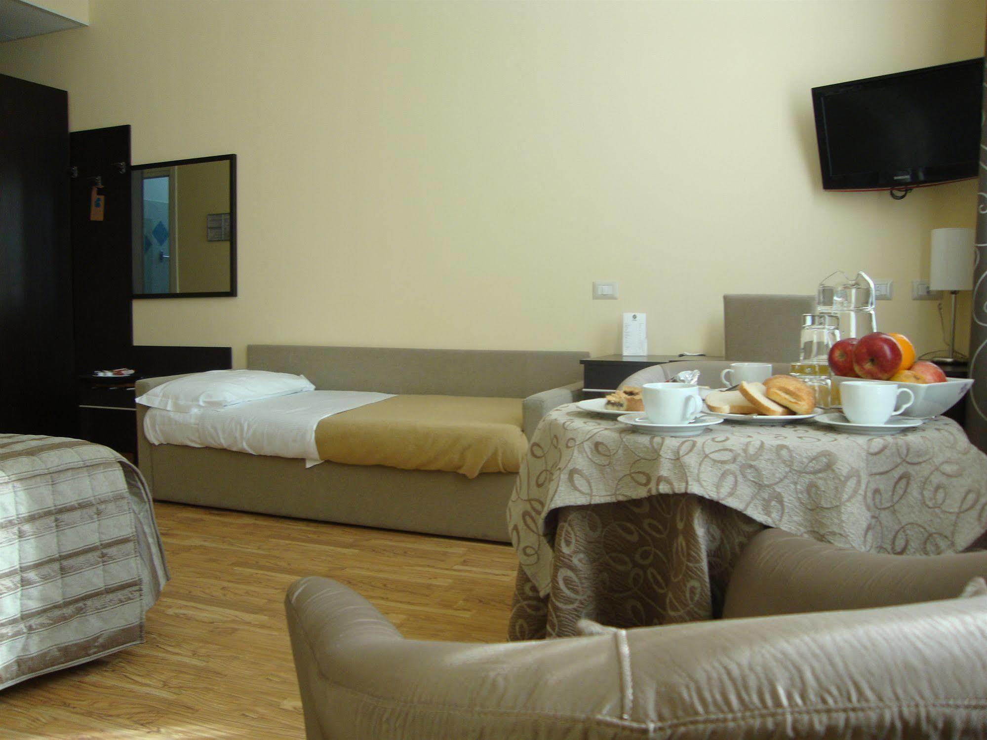 Hotel Villa Cinzia Villanova Mondovì Екстериор снимка