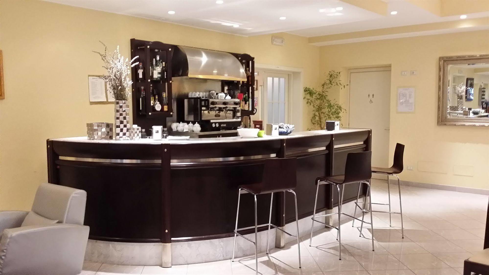 Hotel Villa Cinzia Villanova Mondovì Екстериор снимка