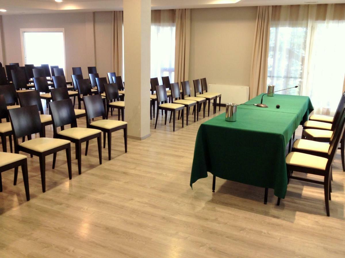 Hotel Villa Cinzia Villanova Mondovì Екстериор снимка